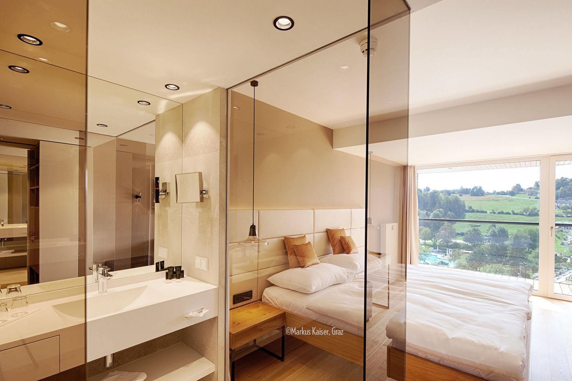 Hotel Kowald Loipersdorf Fürstenfeld エクステリア 写真